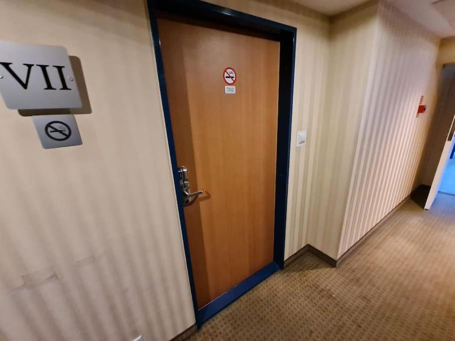 Butas 10q - Z6 Apartament 702 Warsaw